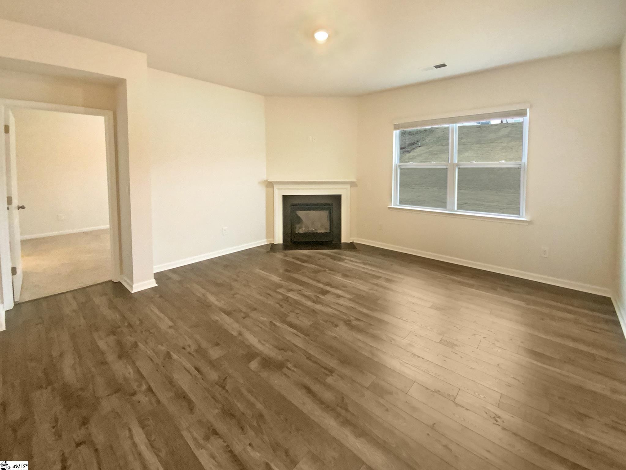 83 Oak Edge Lane Greer, SC 29651 - Photo 3 of 18