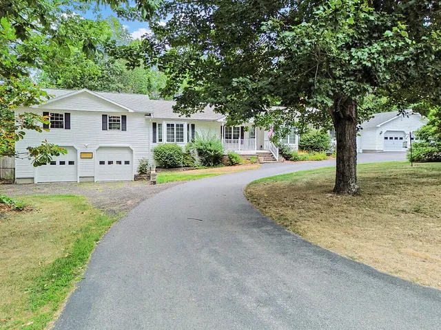 $485,000 | 336 Main Street, Winthrop, ME 04364