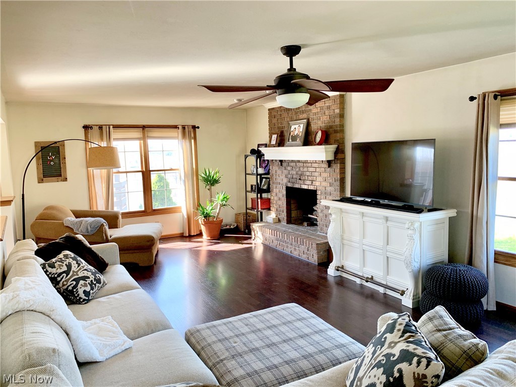 9553 Yoder Road Southwest Sugarcreek, OH 44681 - Photo 15 of 35 Gallery Image 15