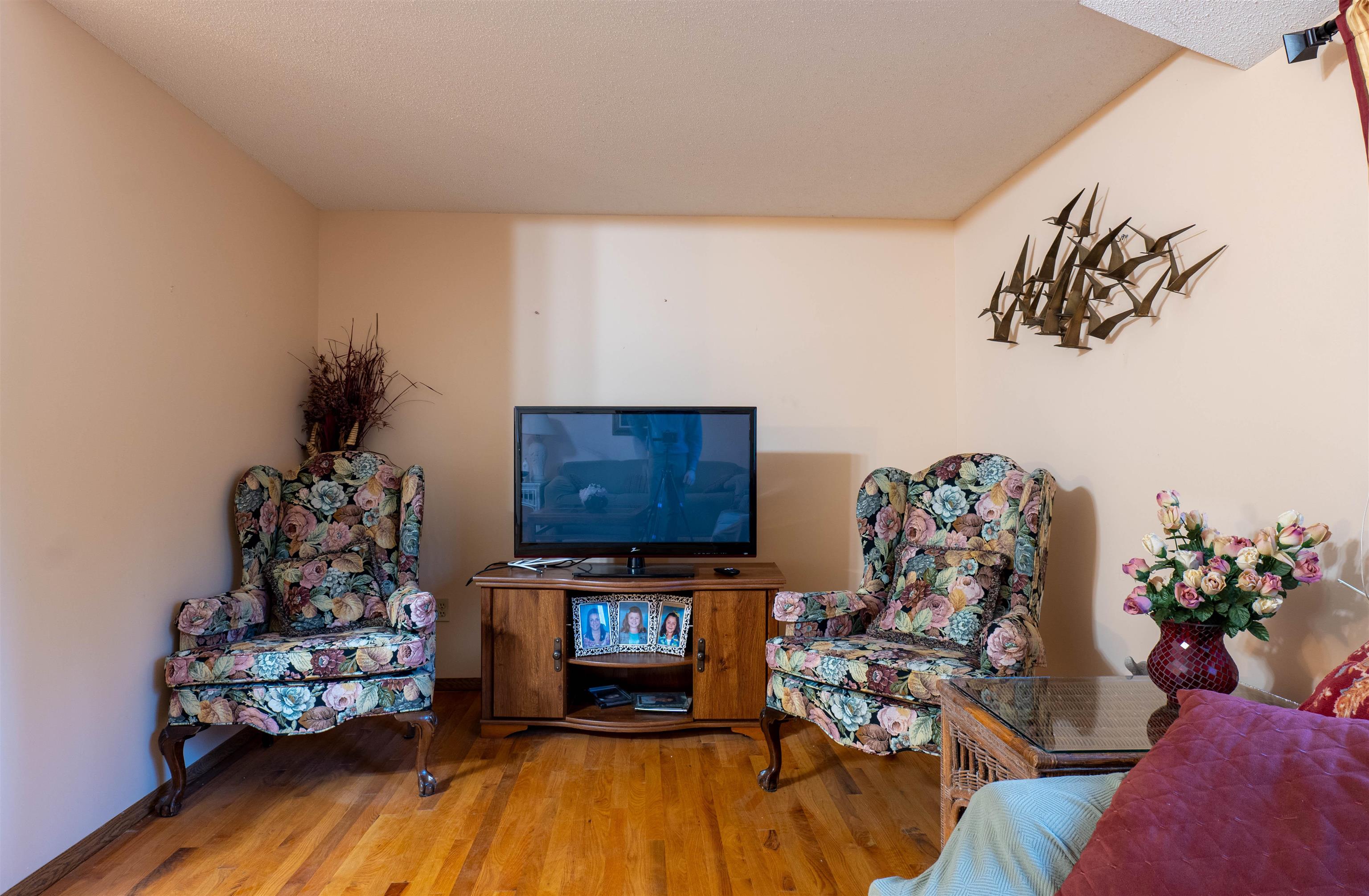 5450 Wellington Road Gladwin, MI 48624 - Photo 5 of 80 Gallery Image 5