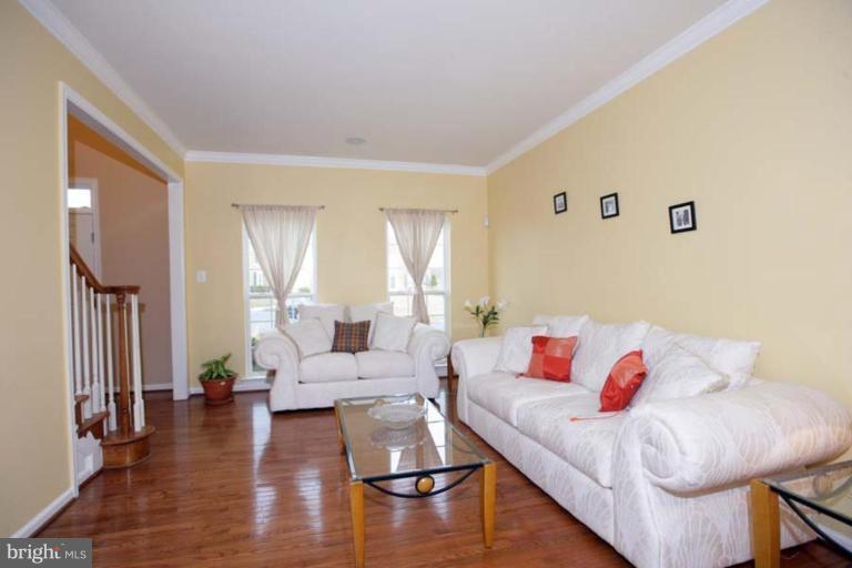 18304 Ashmeade Road Boyds, MD 20841 - Photo 3 of 29 Living Room #2