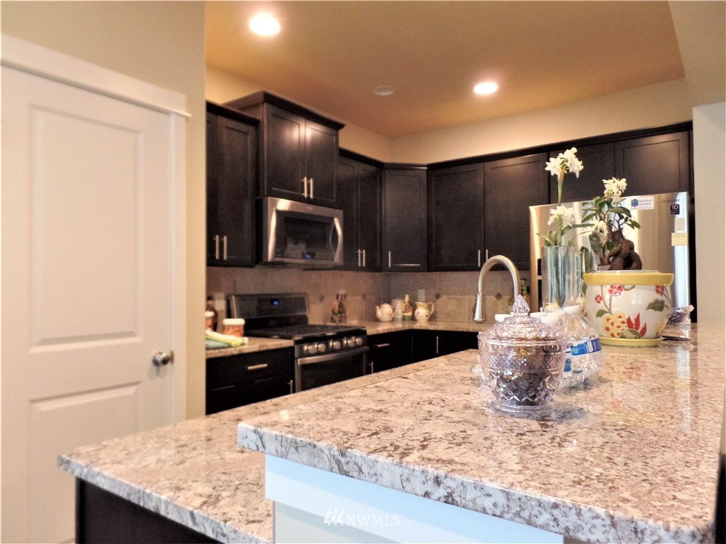 11032 Southeast 184th Place Renton, WA 98055 - Photo 11 of 25 Gallery Image 11
