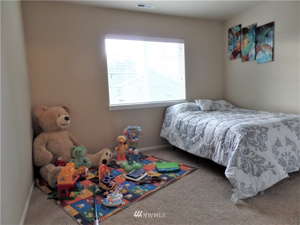 11032 Southeast 184th Place Renton, WA 98055 - Photo 14 of 25 Gallery Image 14