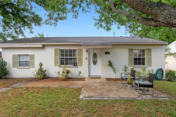 $2,900 | 4215 West Bay Vista Avenue, Tampa, FL 33611