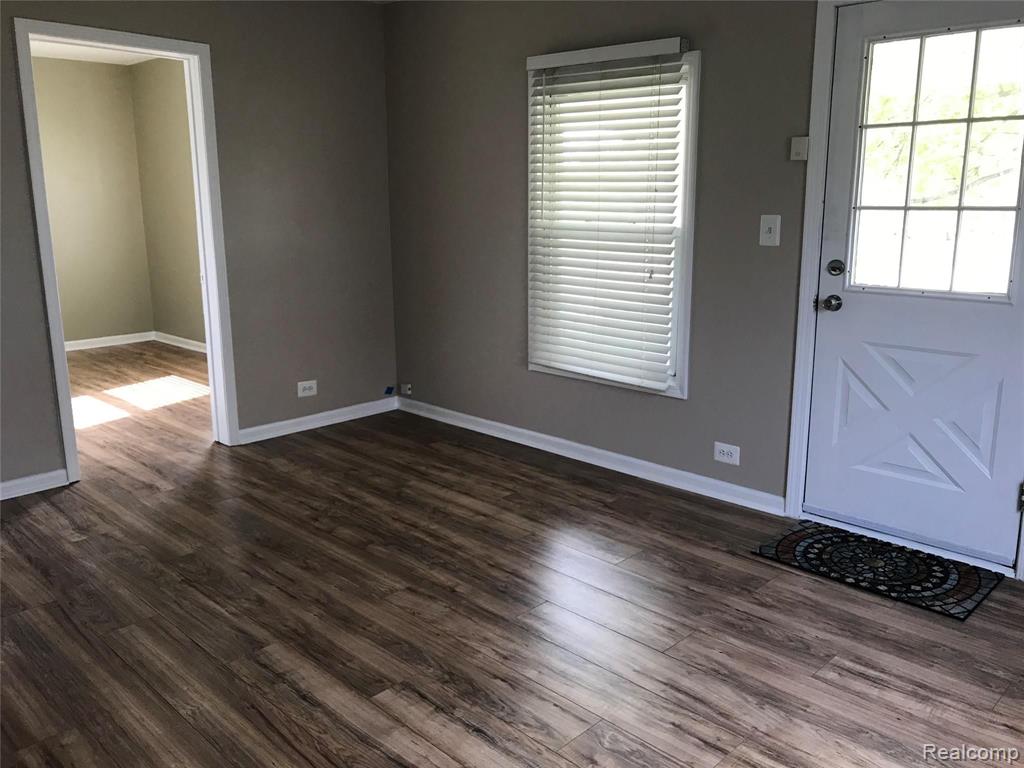 2173 South Dye Road Flint, MI 48532 - Photo 13 of 26
