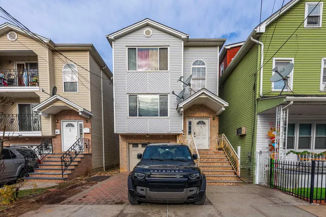 $2,500 | 53 South Second Street, Unit 1, Elizabeth, NJ 07206