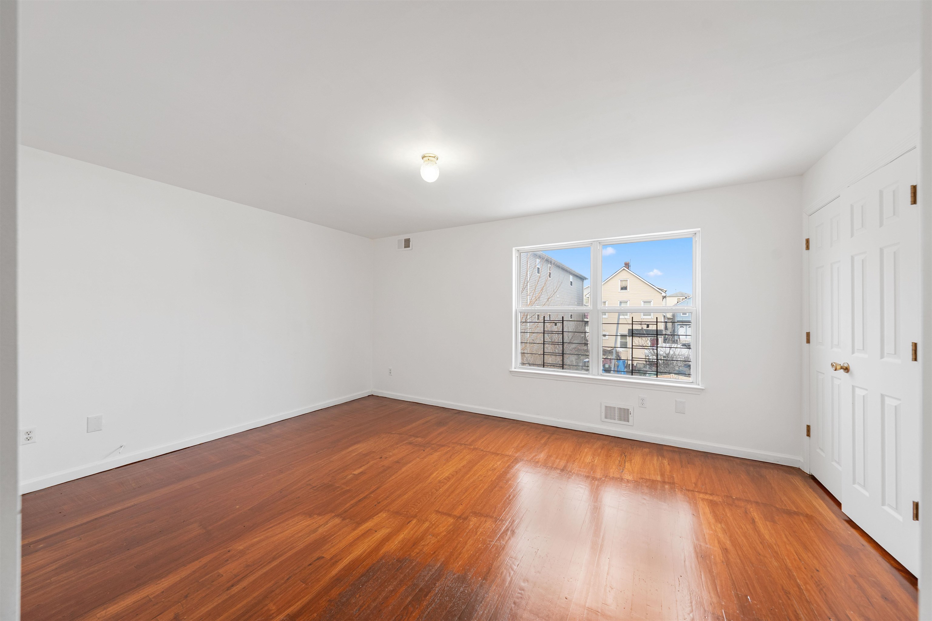 53 South Second Street, Unit 1 Elizabeth, NJ 07206 - Photo 4 of 16