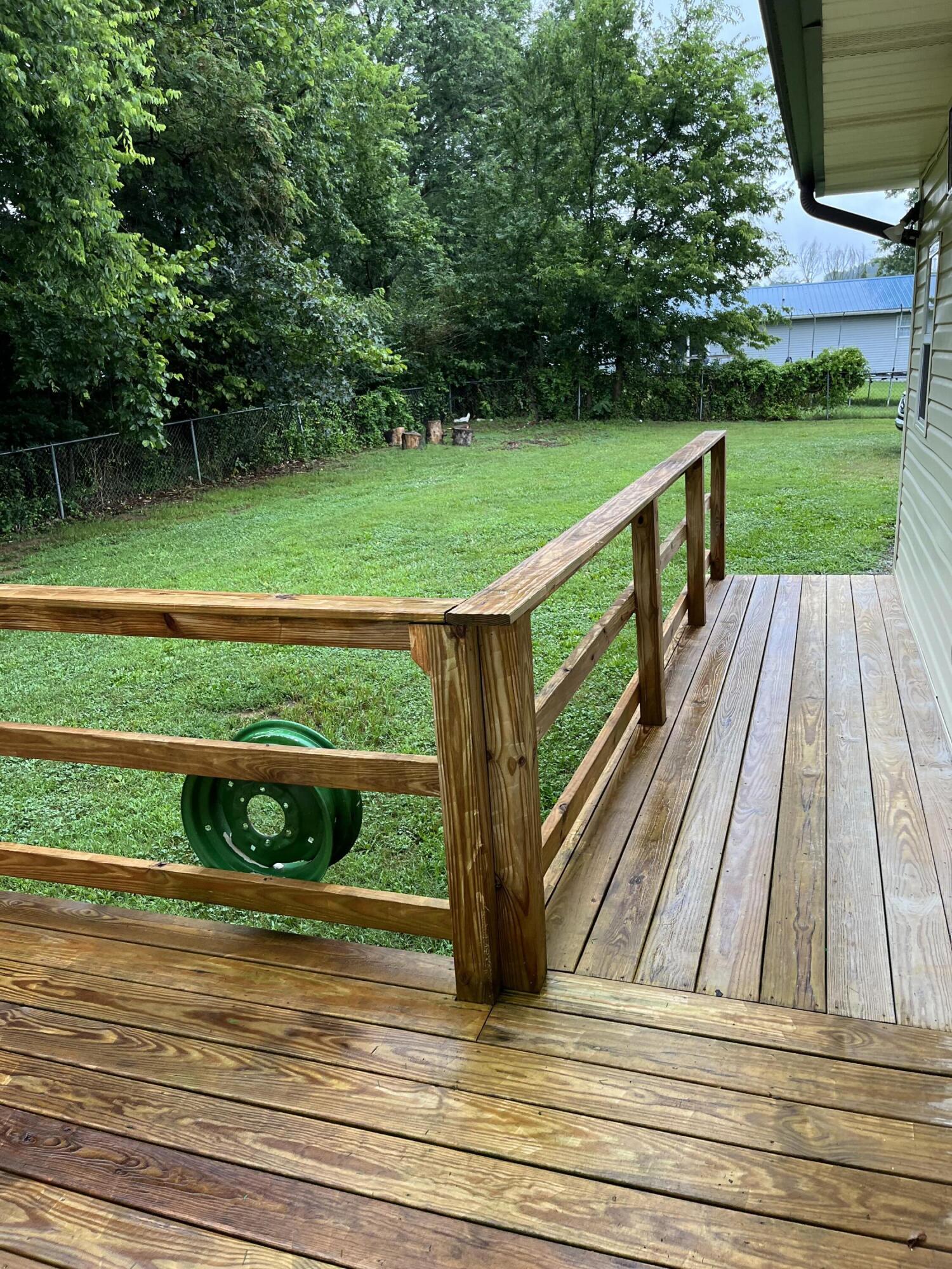 2040 Roe Junction Road Morristown, TN 37813 - Photo 3 of 23 IMG-4809
