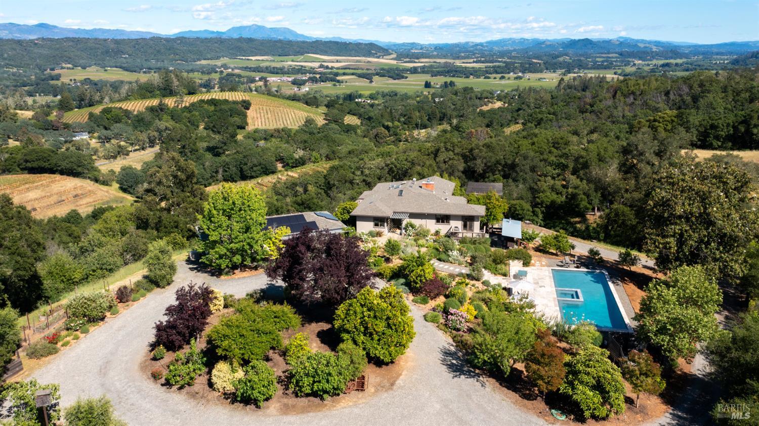 6355 Mountain View Ranch Road Healdsburg, CA 95448 - Photo 3 of 66
