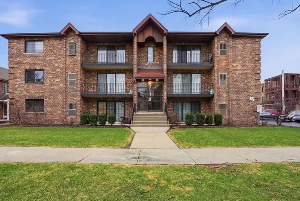 $350,000 | 17 North Madison Avenue, Unit 2, La Grange, IL 60525