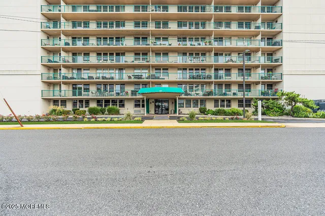 $599,000 | 480 Ocean Avenue, Unit 2K, Long Branch, NJ 07740