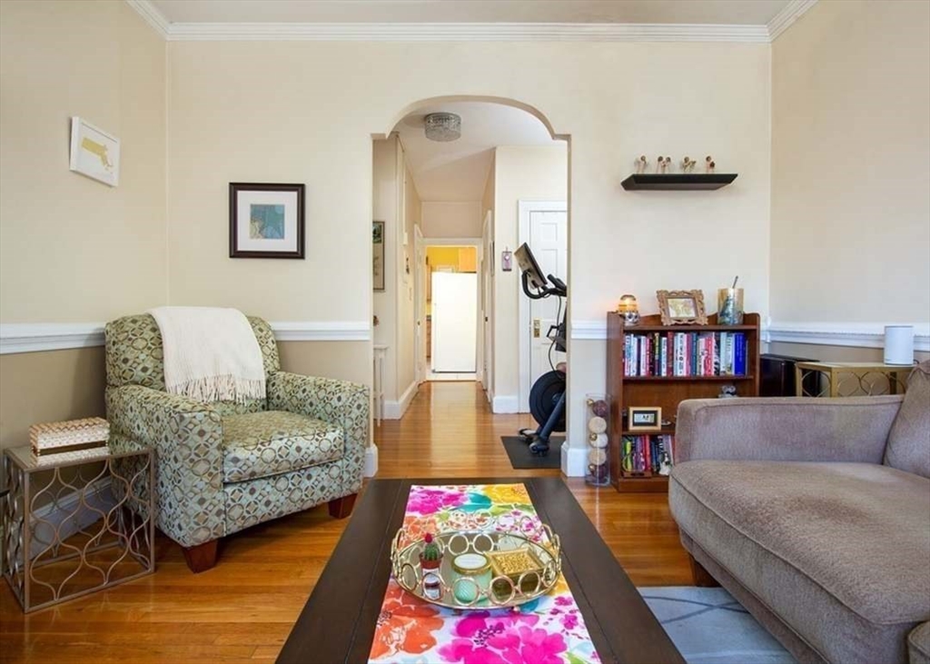 550 Centre Street, Unit 8 Boston, MA 02130 - Photo 4 of 15