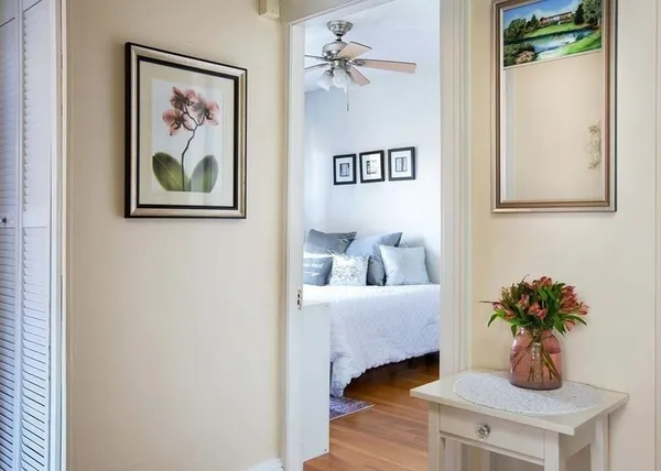 $3,200 | 550 Centre Street, Unit 8, Boston, MA 02130