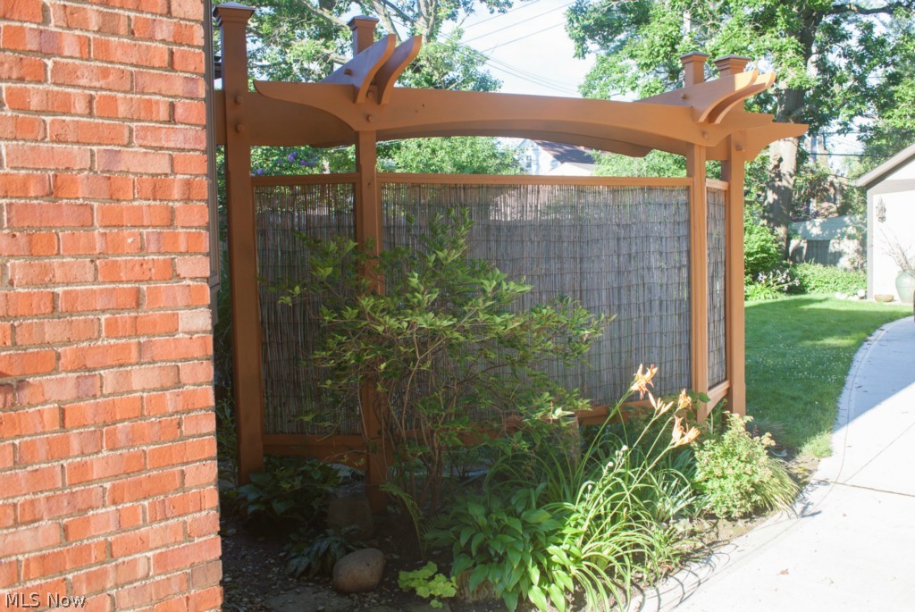 1966 Staunton Road Cleveland, OH 44118 - Photo 20 of 22