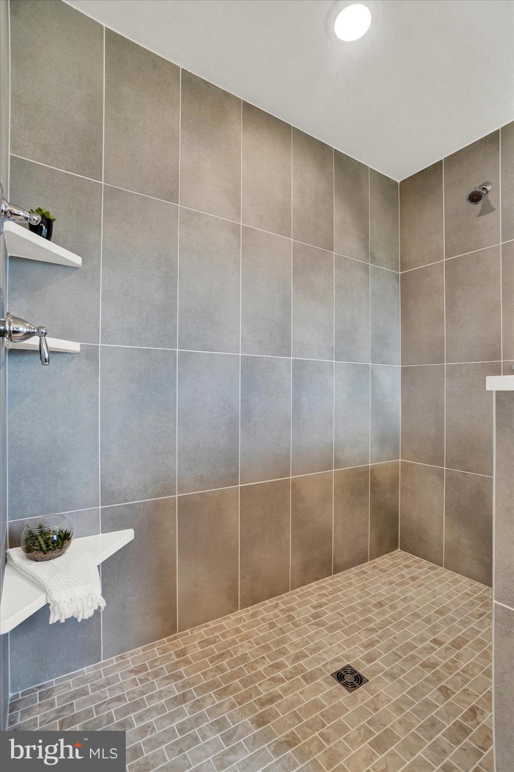 448 Springhouse Lane York, PA 17406 - Photo 25 of 43 Walk-in Ceramic Tile Shower