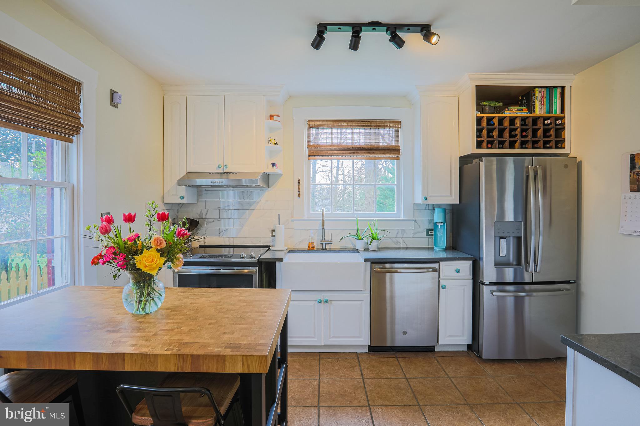 307 Thornhill Road Baltimore, MD 21212 - Photo 17 of 54