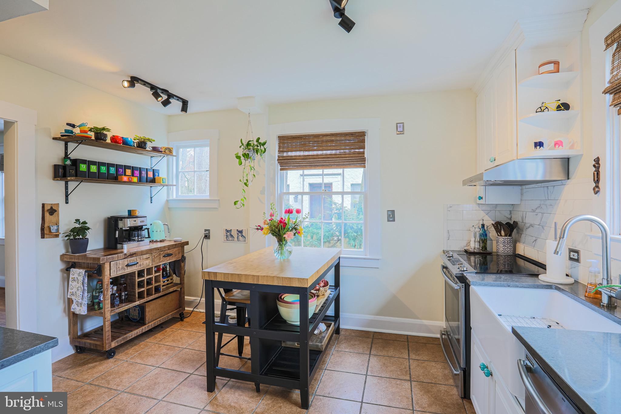307 Thornhill Road Baltimore, MD 21212 - Photo 22 of 54