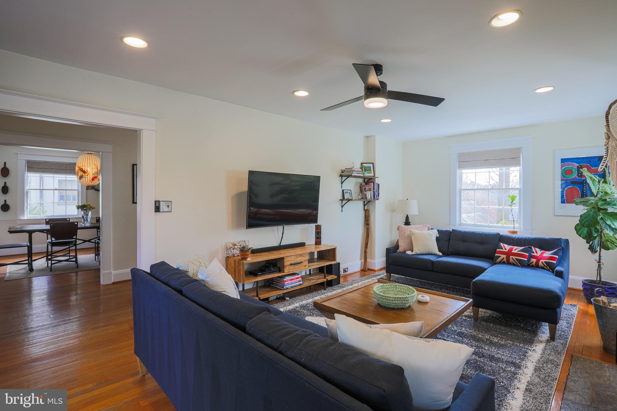 307 Thornhill Road Baltimore, MD 21212 - Photo 6 of 54