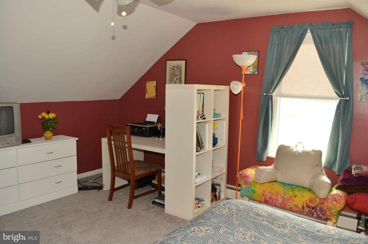 2828 Northwind Road Baltimore, MD 21234 - Photo 18 of 22 Bedroom