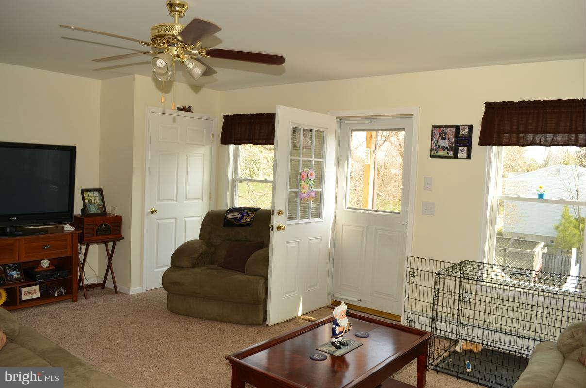 2828 Northwind Road Baltimore, MD 21234 - Photo 6 of 22 Family Room