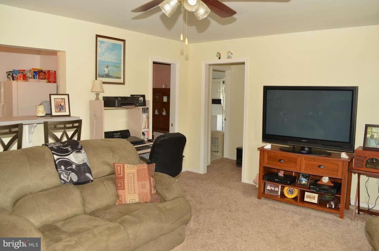 2828 Northwind Road Baltimore, MD 21234 - Photo 8 of 22 Family Room
