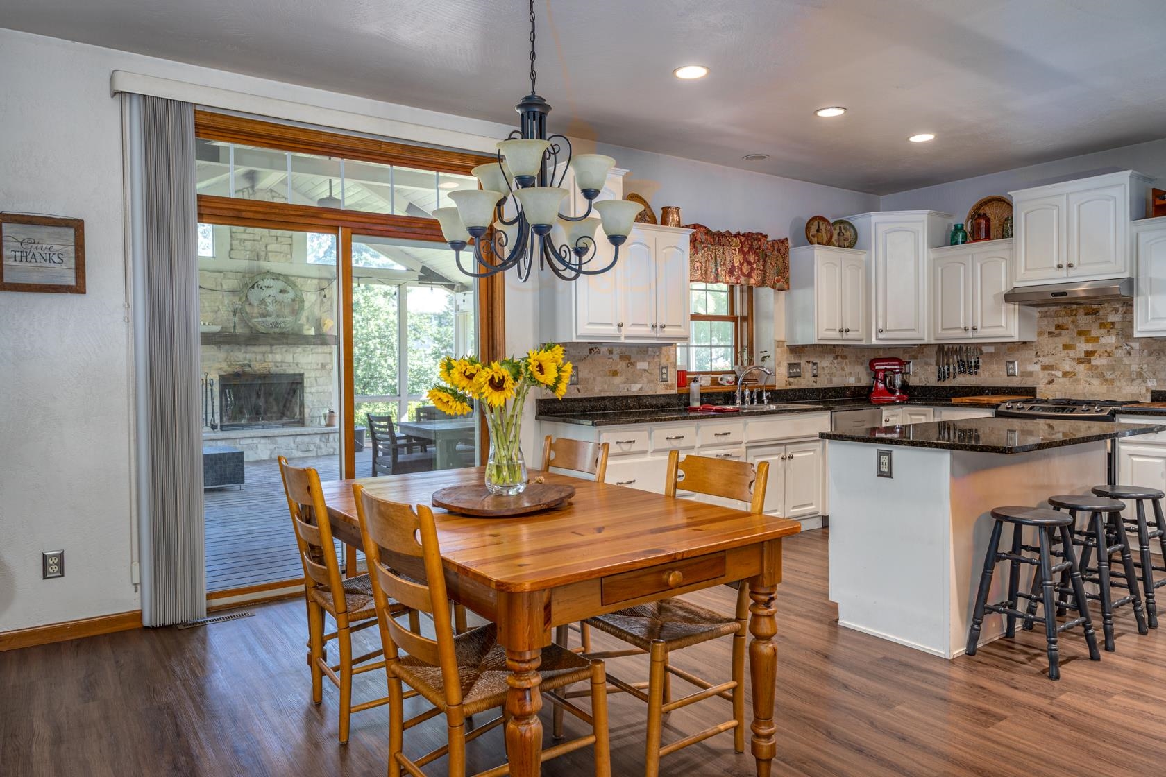 2702 East Corridor Drive Appleton, WI 54913 - Photo 6 of 47