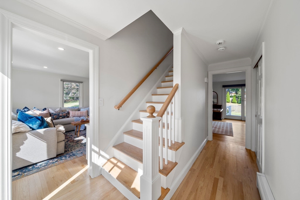 21 Hicks Point Road Duxbury, MA 02332 - Photo 3 of 35