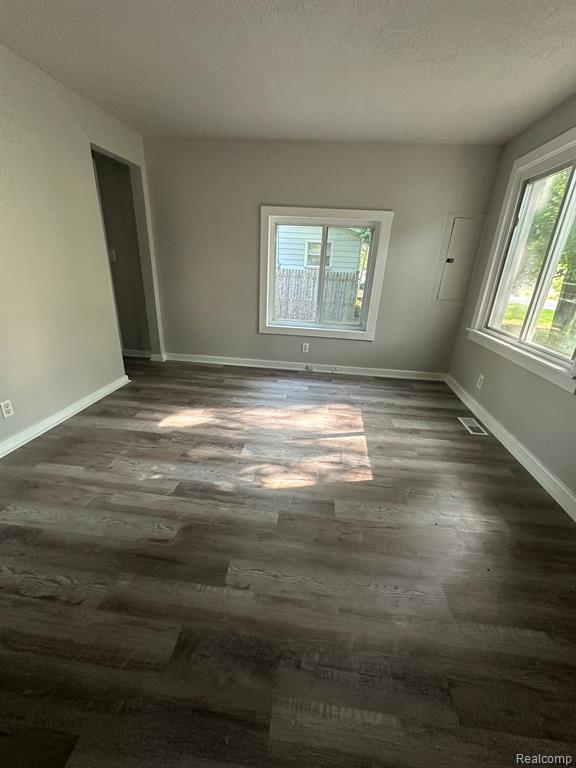 1591 Eberly Road Flint, MI 48532 - Photo 32 of 37 Gallery Image 32