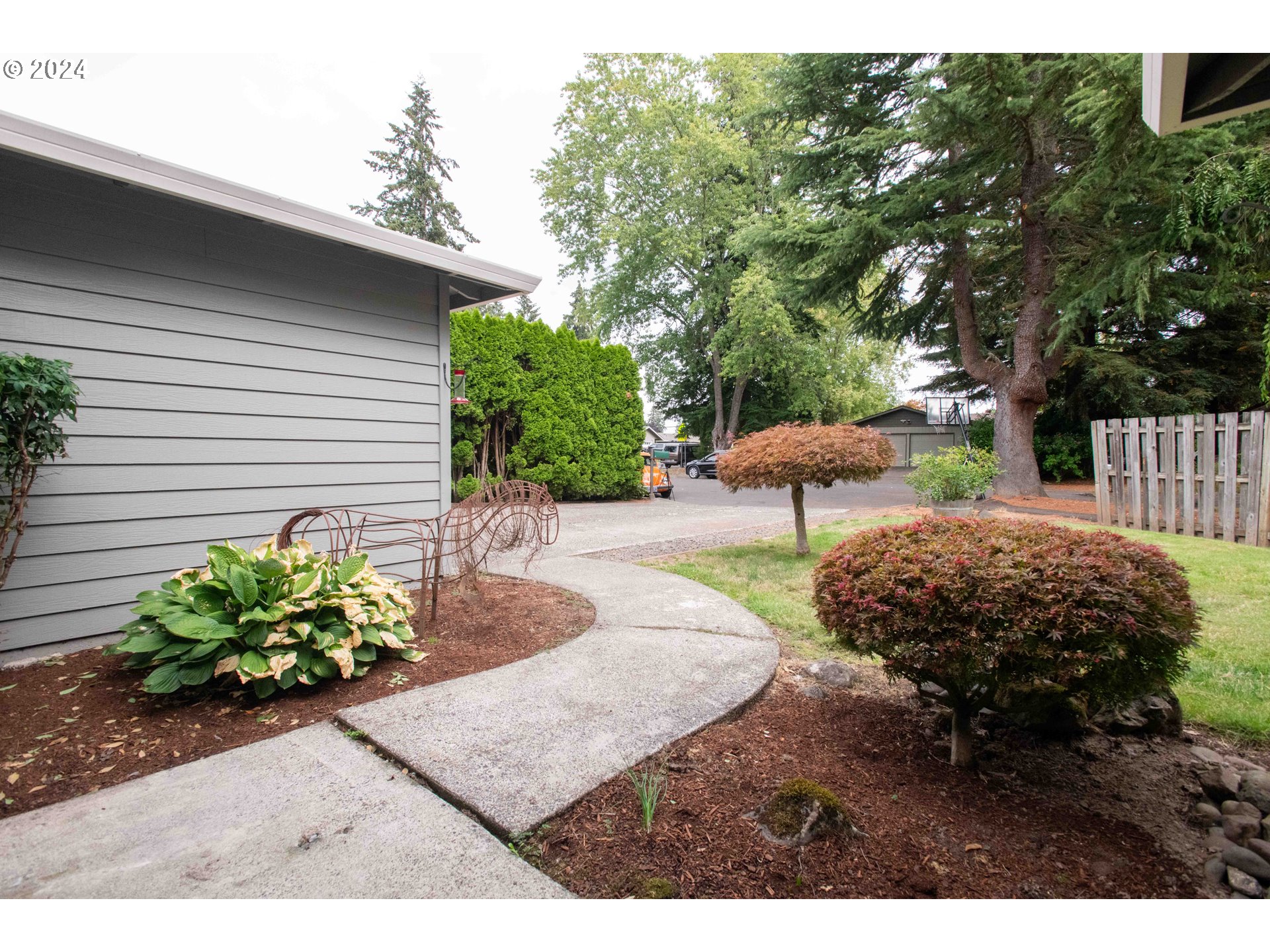 20512 Southwest Lyon Court Beaverton, OR 97078 - Photo 3 of 28
