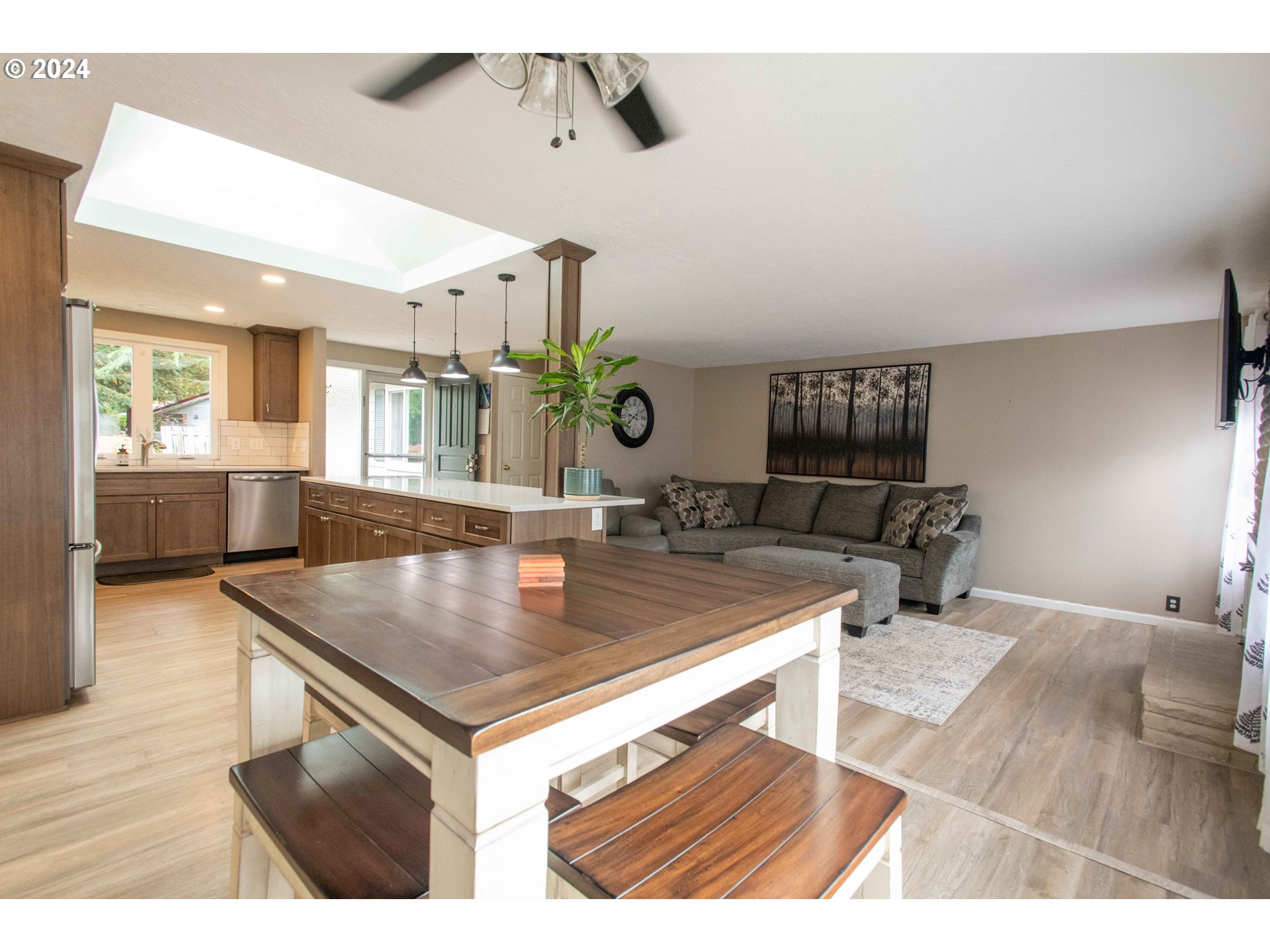 20512 Southwest Lyon Court Beaverton, OR 97078 - Photo 7 of 28