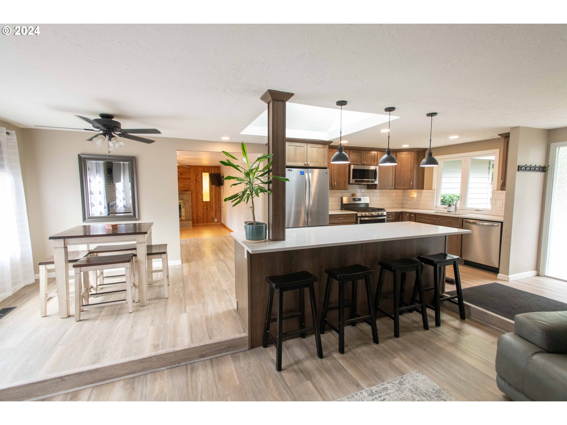20512 Southwest Lyon Court Beaverton, OR 97078 - Photo 10 of 28