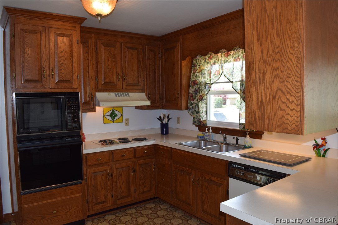 2907 Decatur Drive Hayes, VA 23072 - Photo 7 of 27 Kitchen