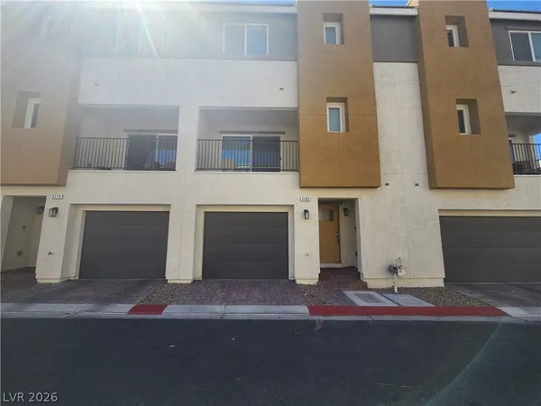 $2,000 | 3783 Enchanted Sky Street, Las Vegas, NV 89129