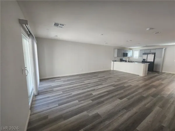 $2,000 | 3783 Enchanted Sky Street, Las Vegas, NV 89129