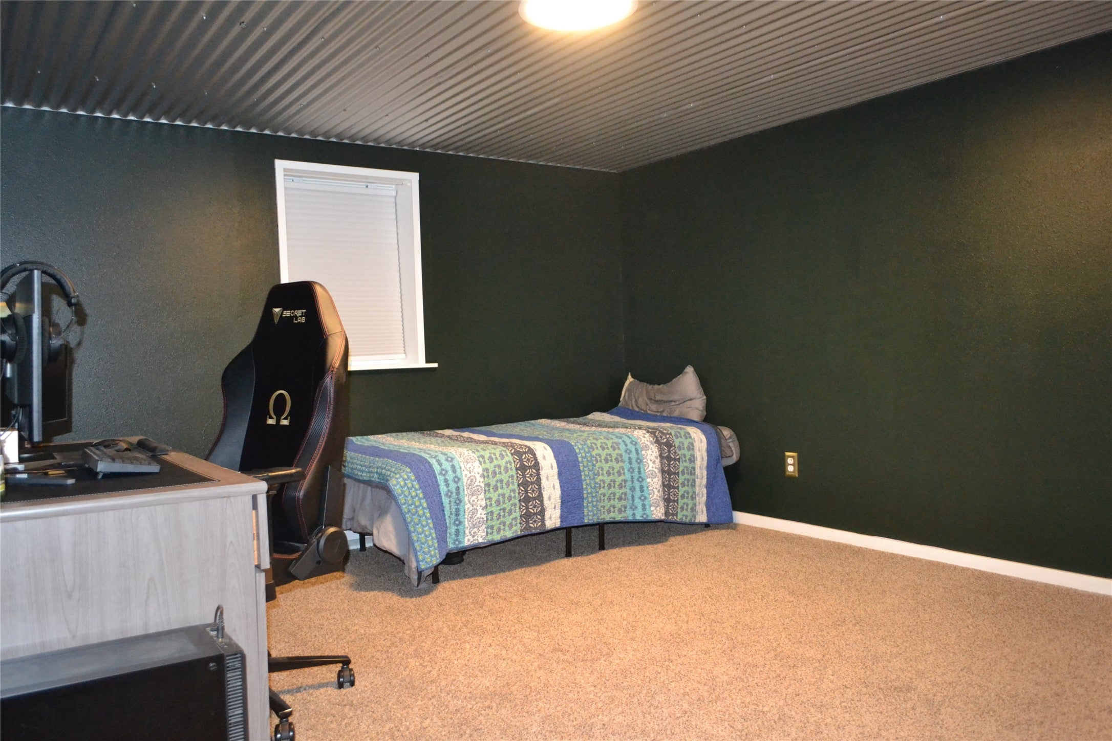 1344 Beaverhead Road Helena, MT 59602 - Photo 40 of 45 Bedroom