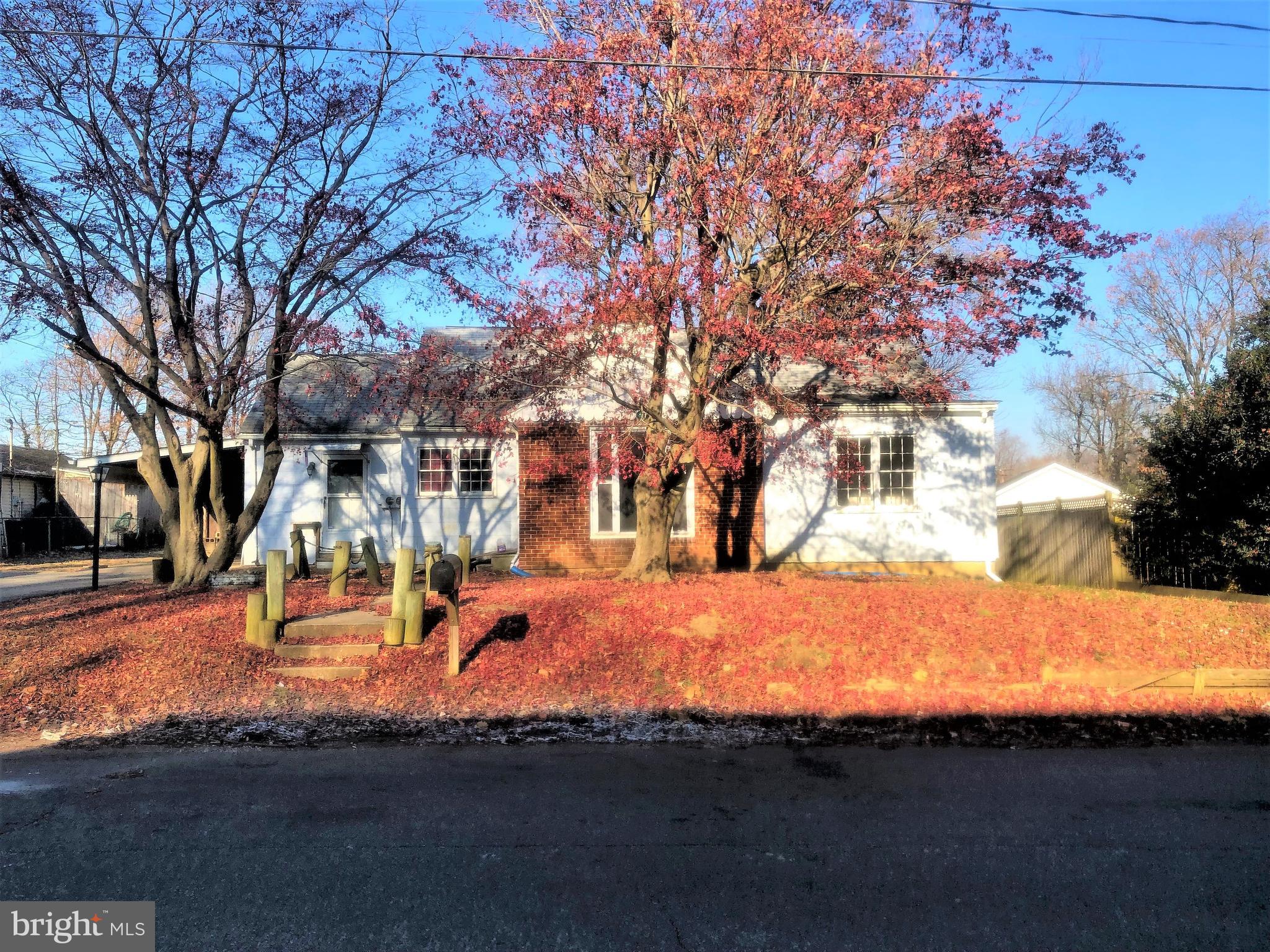 312 Oakwood Road Edgewater, MD 21037 - Photo 1 of 40