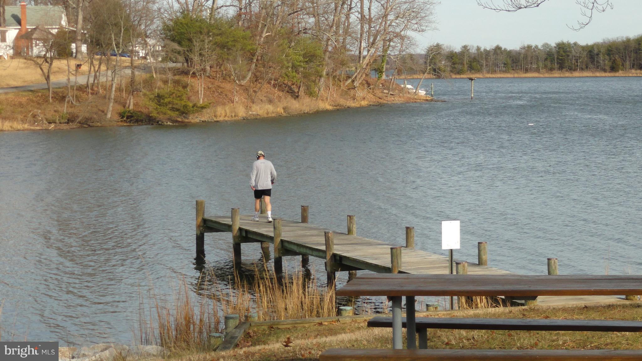 312 Oakwood Road Edgewater, MD 21037 - Photo 37 of 40 Community Walking Piers