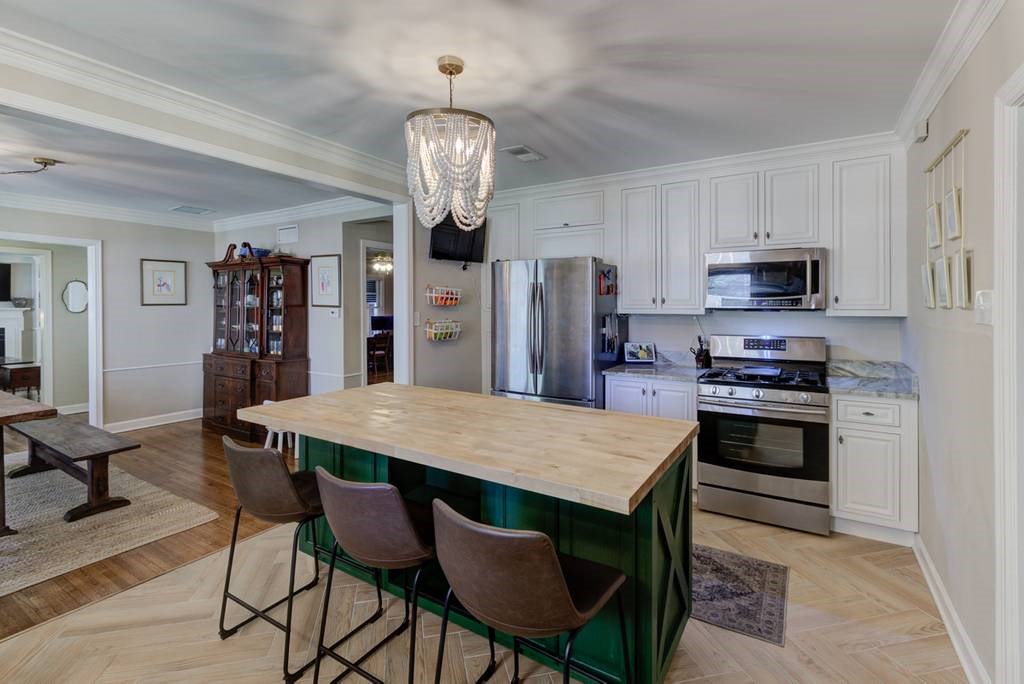 4919 Barfield Road Memphis, TN 38117 - Photo 10 of 25
