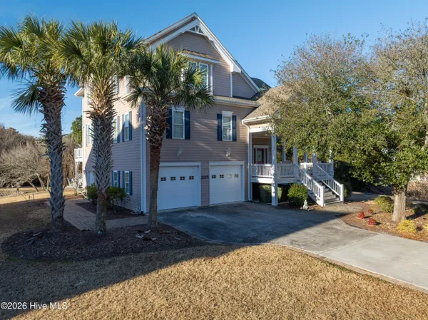 $2,200,000 | 205 Aberlady Bay, Emerald Isle, NC 28594