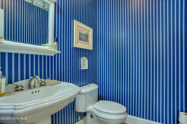 $2,200,000 | 205 Aberlady Bay, Emerald Isle, NC 28594