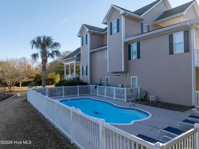 $2,200,000 | 205 Aberlady Bay, Emerald Isle, NC 28594