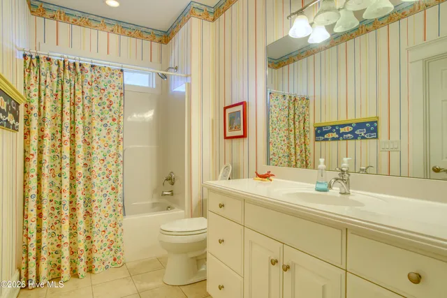 $2,200,000 | 205 Aberlady Bay, Emerald Isle, NC 28594