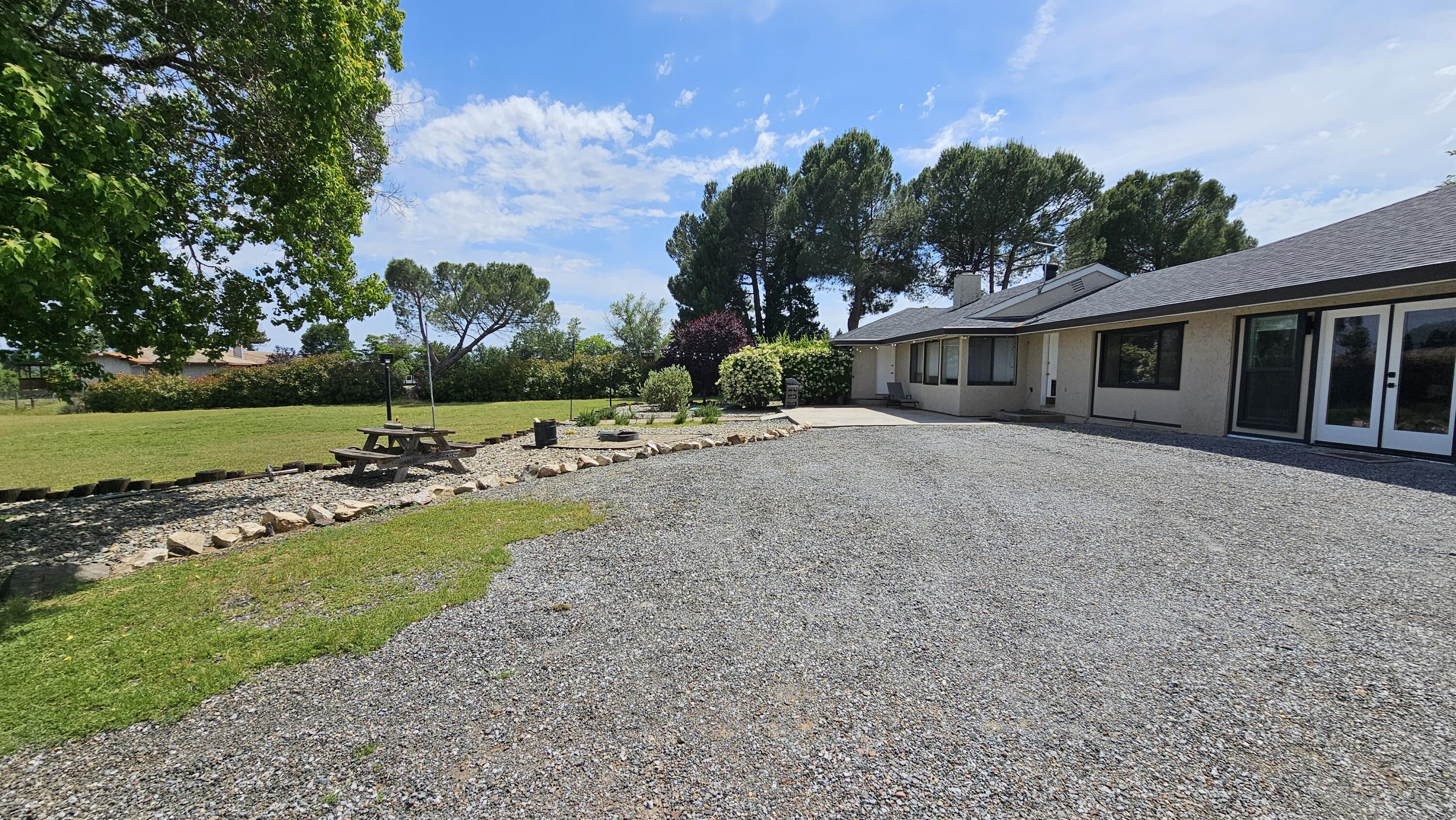 6905 Scotview Lane Anderson, CA 96007 - Photo 27 of 43 19088