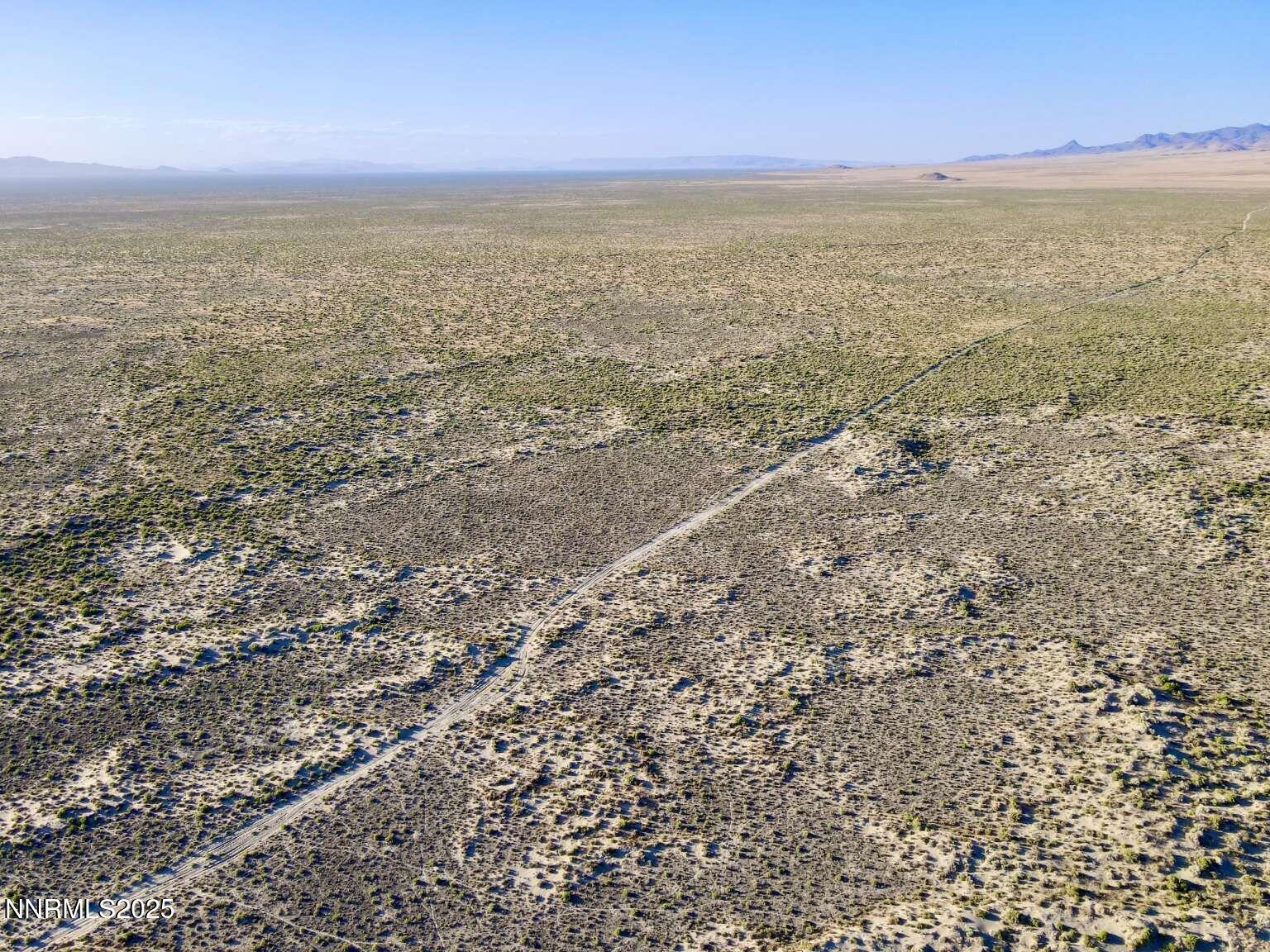 10 Valhalla Road Winnemucca, NV 89445 - Photo 23 of 35 a view of an ocean beach