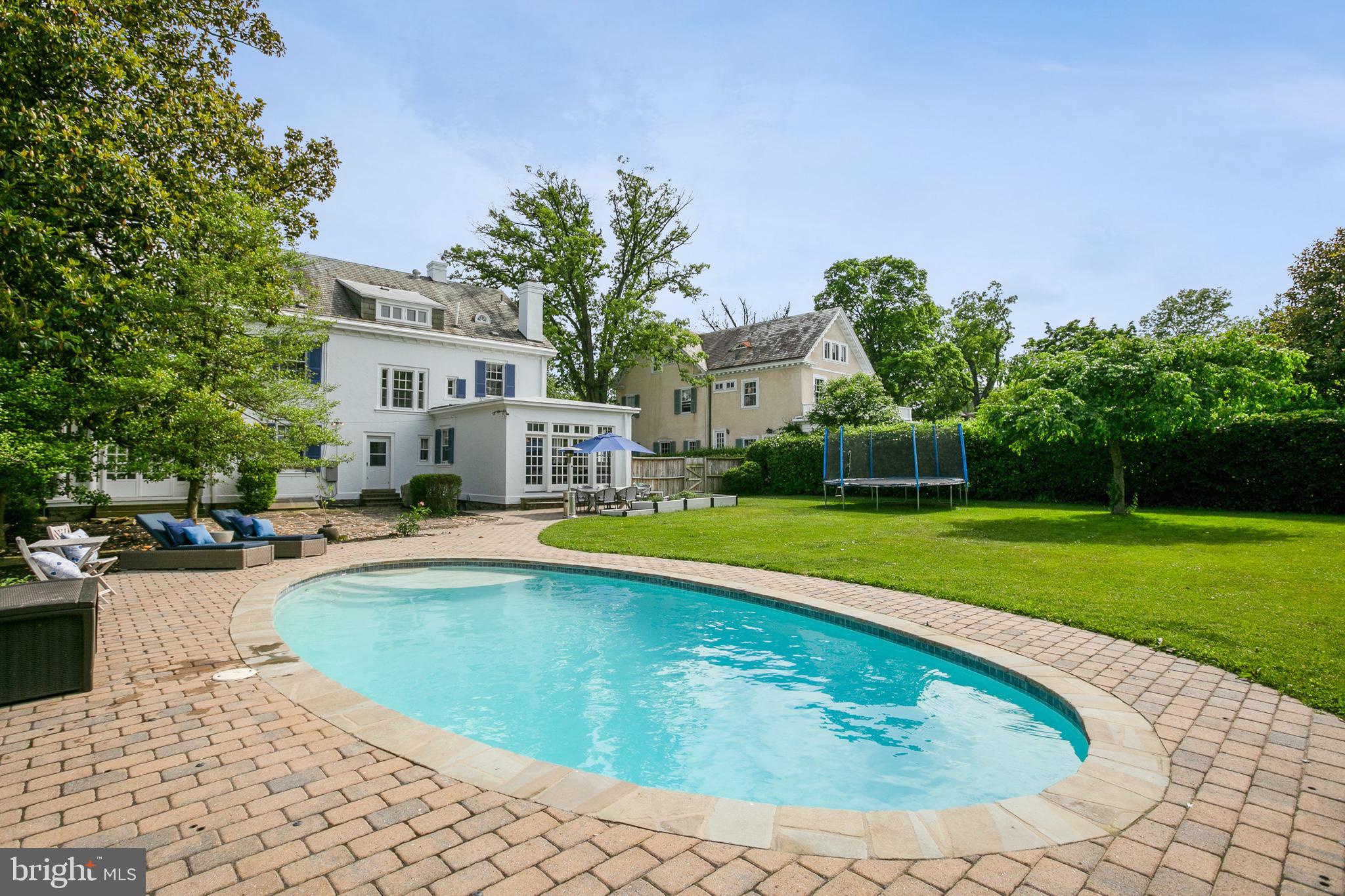 101 Ridgewood Road Baltimore, MD 21210 - Photo 2 of 74