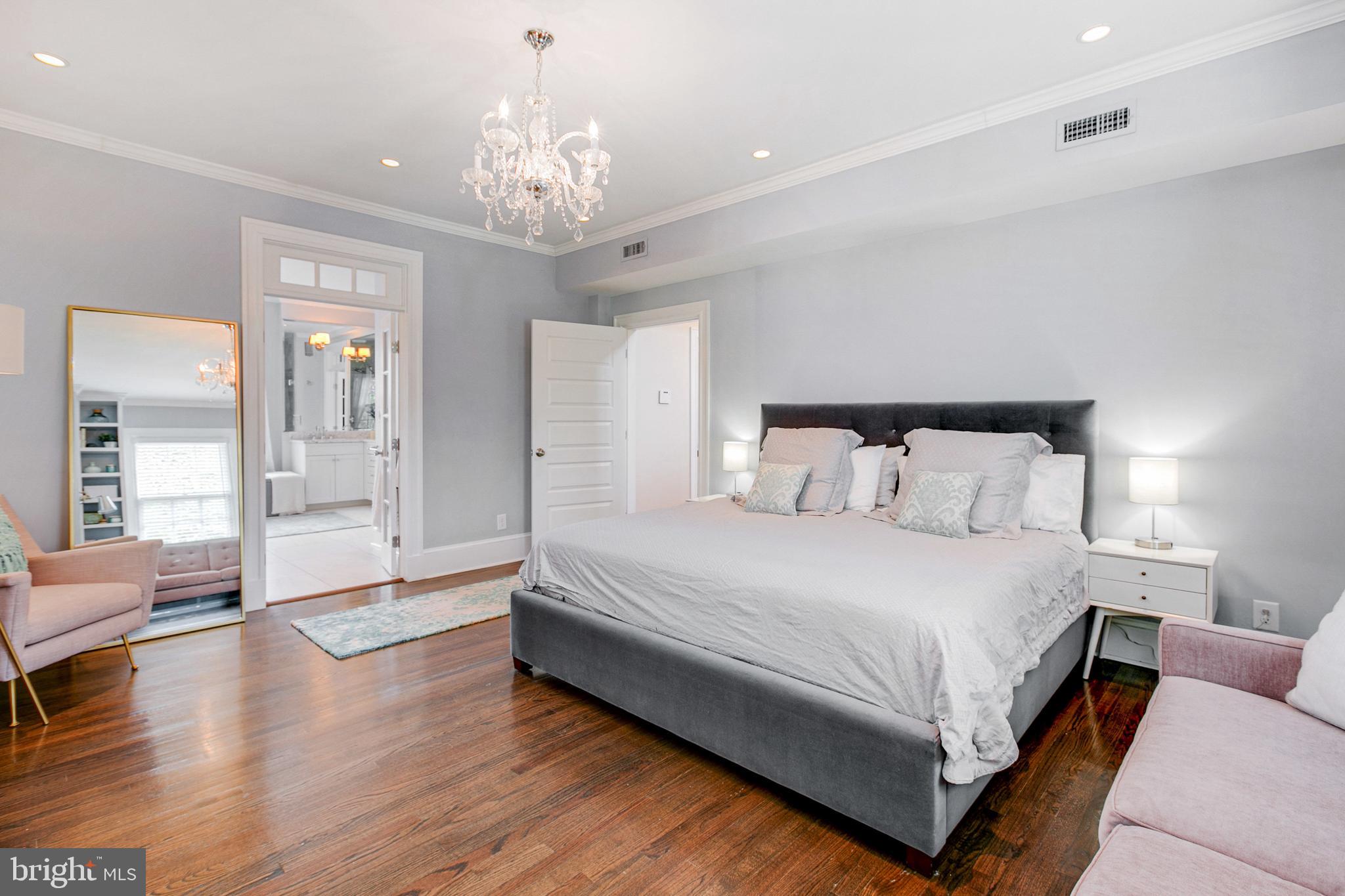 101 Ridgewood Road Baltimore, MD 21210 - Photo 36 of 74