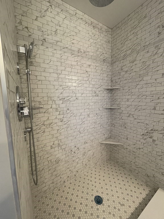 24 Emily Road Framingham, MA 01701 - Photo 8 of 13 Gallery Image 8