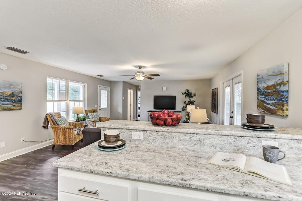4817 Diamondhead Road Middleburg, FL 32068 - Photo 11 of 32 Rave Home Staging Jacksonville (8) Web