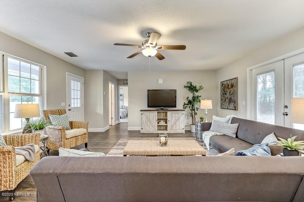 4817 Diamondhead Road Middleburg, FL 32068 - Photo 7 of 32 Rave Home Staging Jacksonville (4) Web