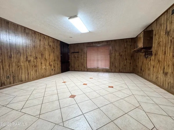 $230,000 | 403 Resweber Street, St. Martinville, LA 70582